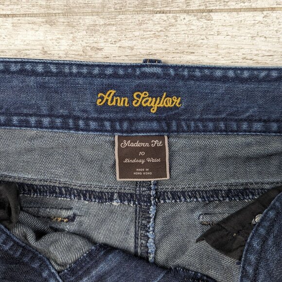 Ann Taylor Mid Rise Modern Fit Bootcut Jeans Size 10 Dark Wash Western Style - Picture 9 of 10